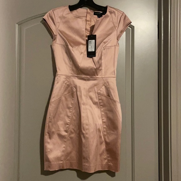 Never worn…..Bodycon dress ideal for parties - Picture 1 of 2